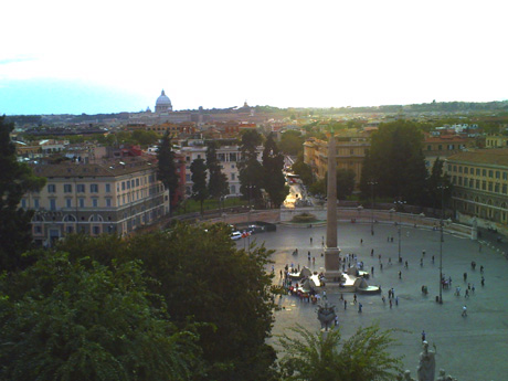 ピンチョの丘から見たポポロ広場