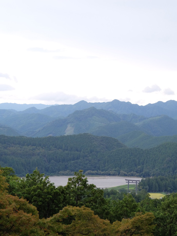 熊野古道から見る大斎原